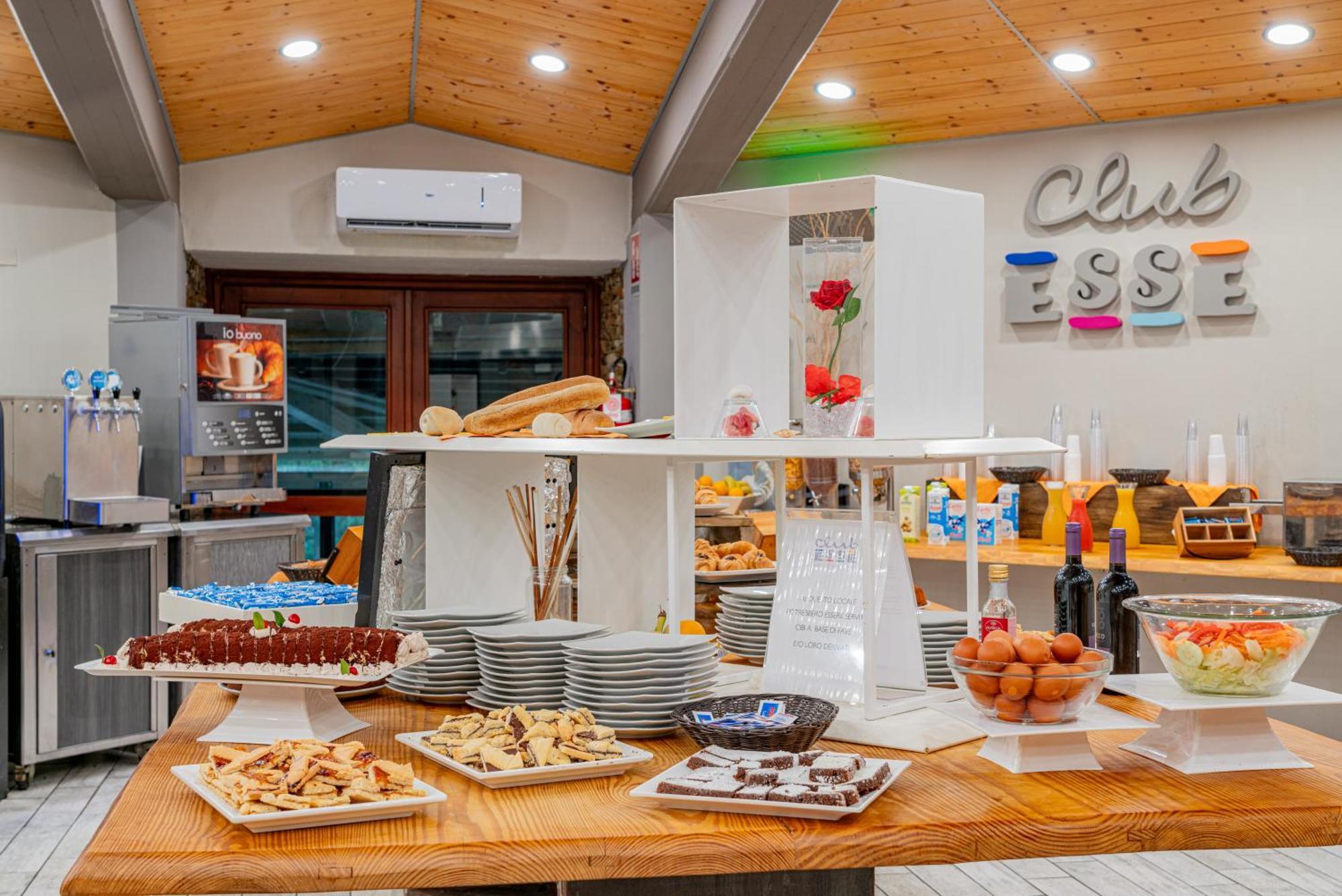 Club Esse Sporting Hotel Stintino Luaran gambar