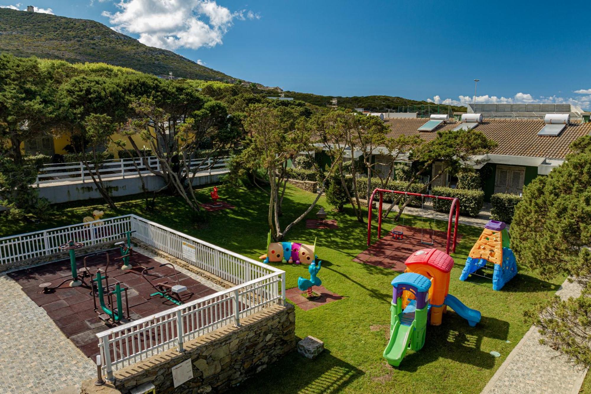 Club Esse Sporting Hotel Stintino Luaran gambar
